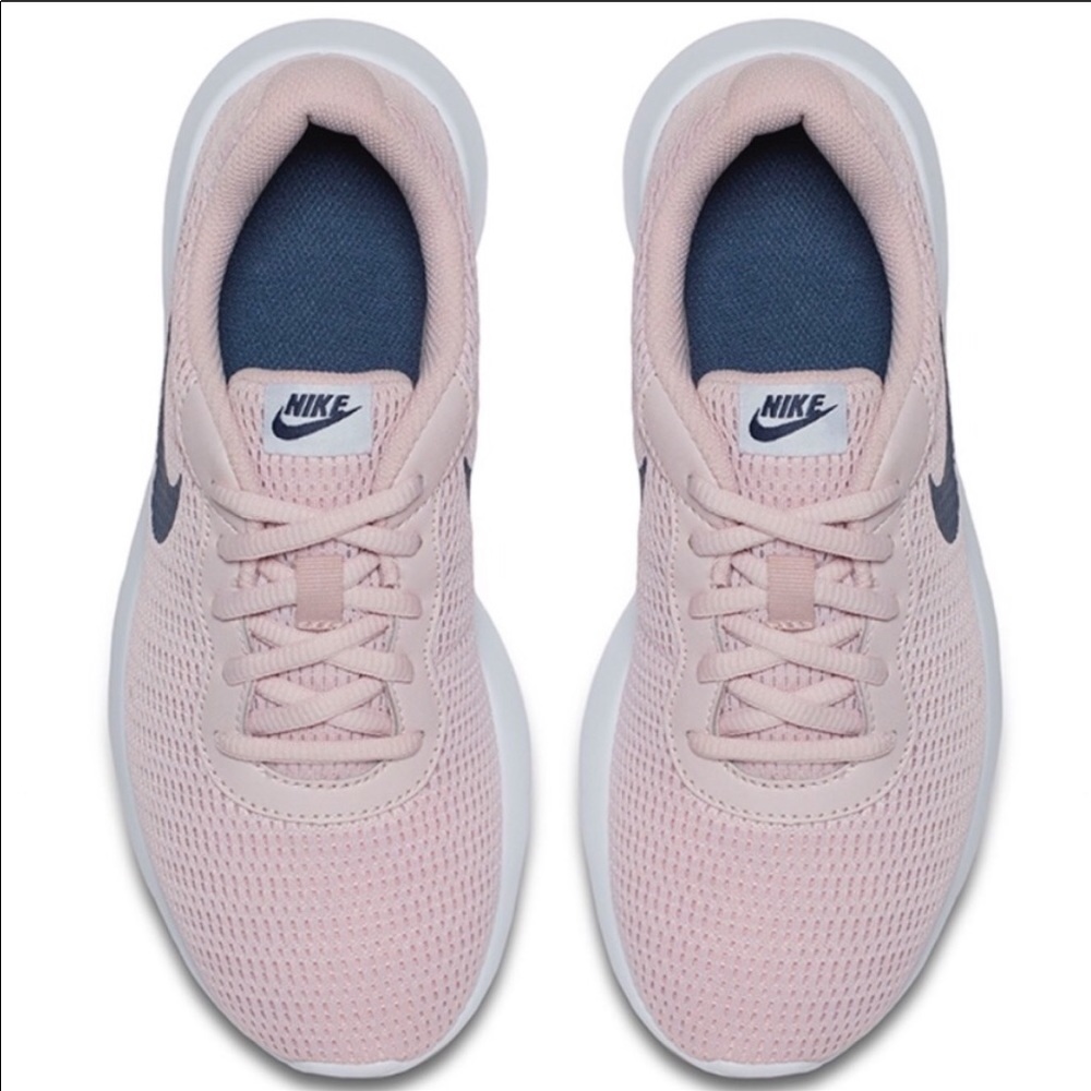 NWOB 💕NIKE TANJUN WOMENS SIZE 8 - Picture 5 of 7